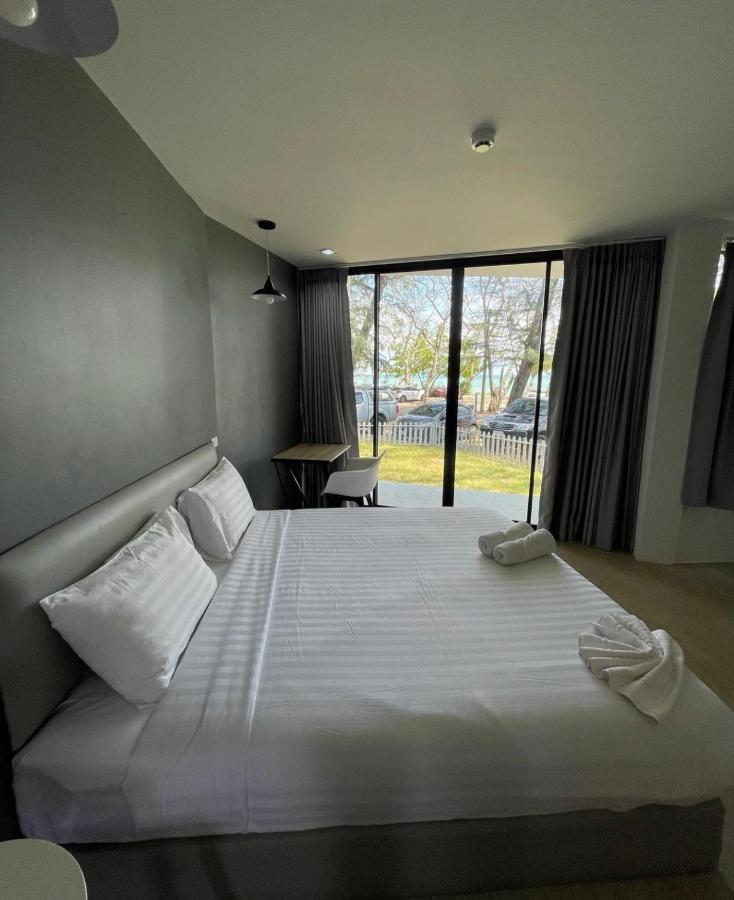Phuket Muay Thai Hotel Rawai Beach Zewnętrze zdjęcie