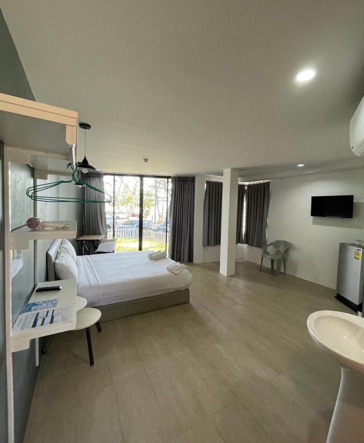 Phuket Muay Thai Hotel Rawai Beach Zewnętrze zdjęcie