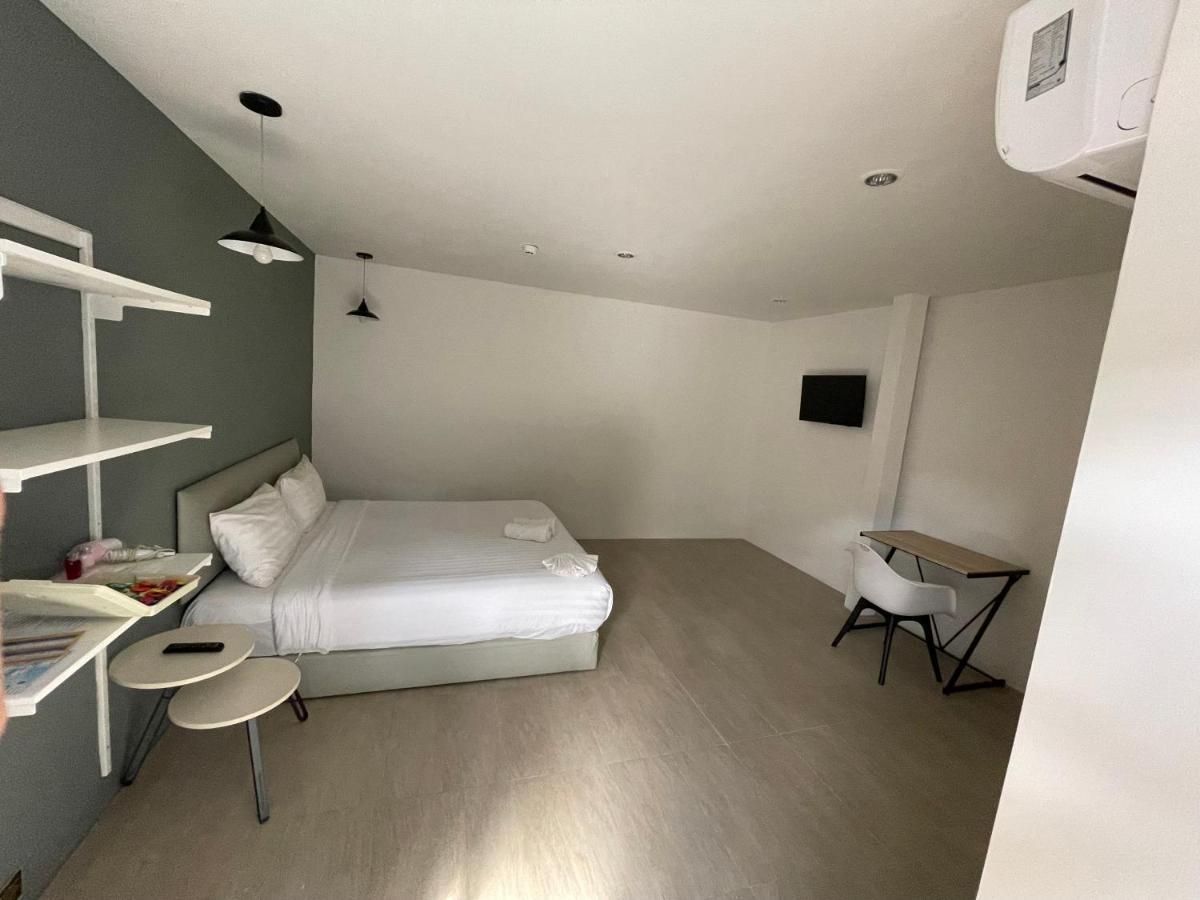 Phuket Muay Thai Hotel Rawai Beach Zewnętrze zdjęcie