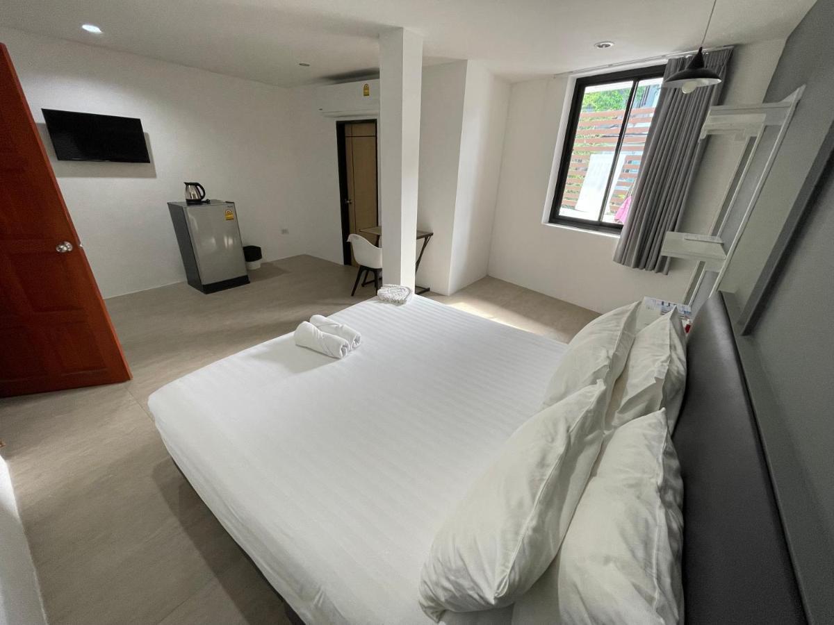Phuket Muay Thai Hotel Rawai Beach Zewnętrze zdjęcie